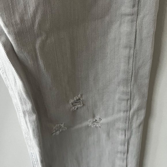 Slim straight distressed jean - Picture 3 of 6